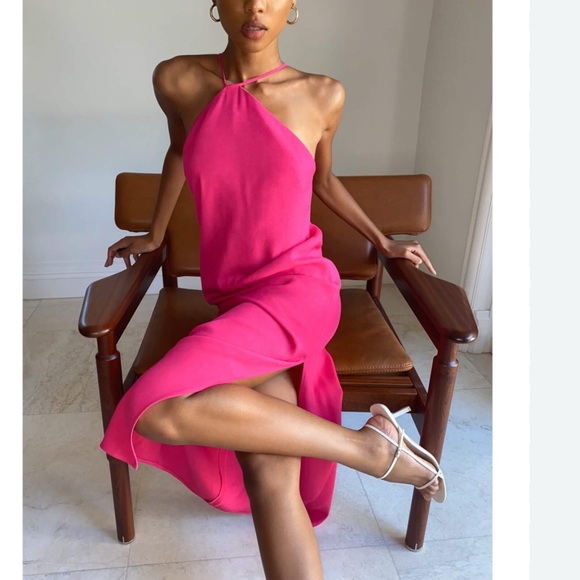 NWT ARITZIA BABATON 1-01 MODERN FUSCHIA HALTER DRESS side slit size M hot pink - Picture 1 of 9
